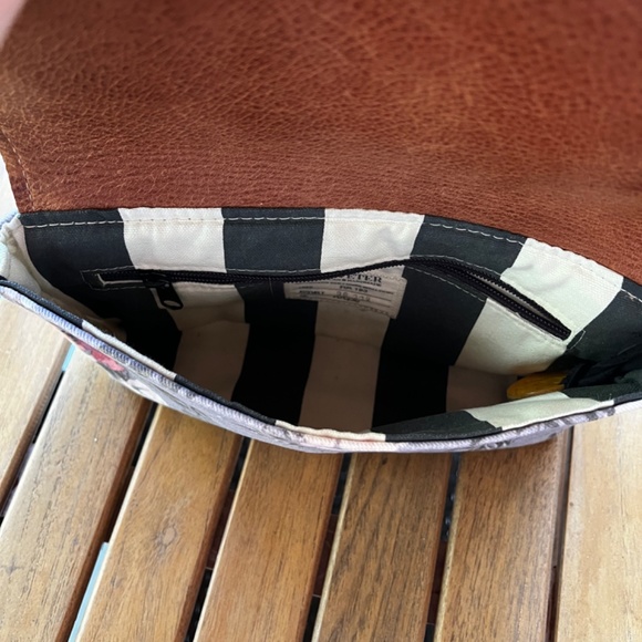 R riveter Patton crossbody purse and Tory Burch wrap bracelet - Picture 4 of 4